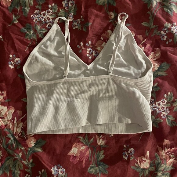 Casual White Crop Top - Picture 2 of 2